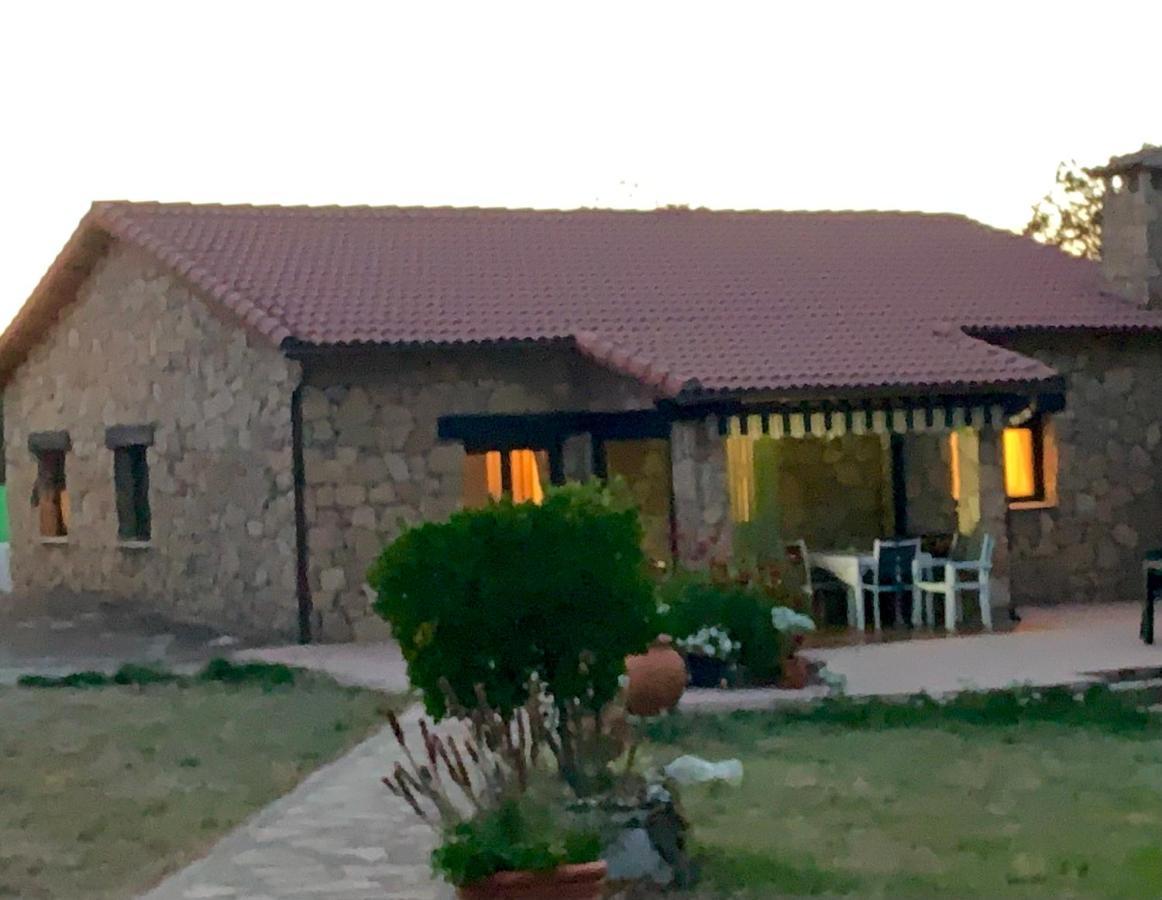 Casa Rural Fuentecillas Becedas Exterior photo